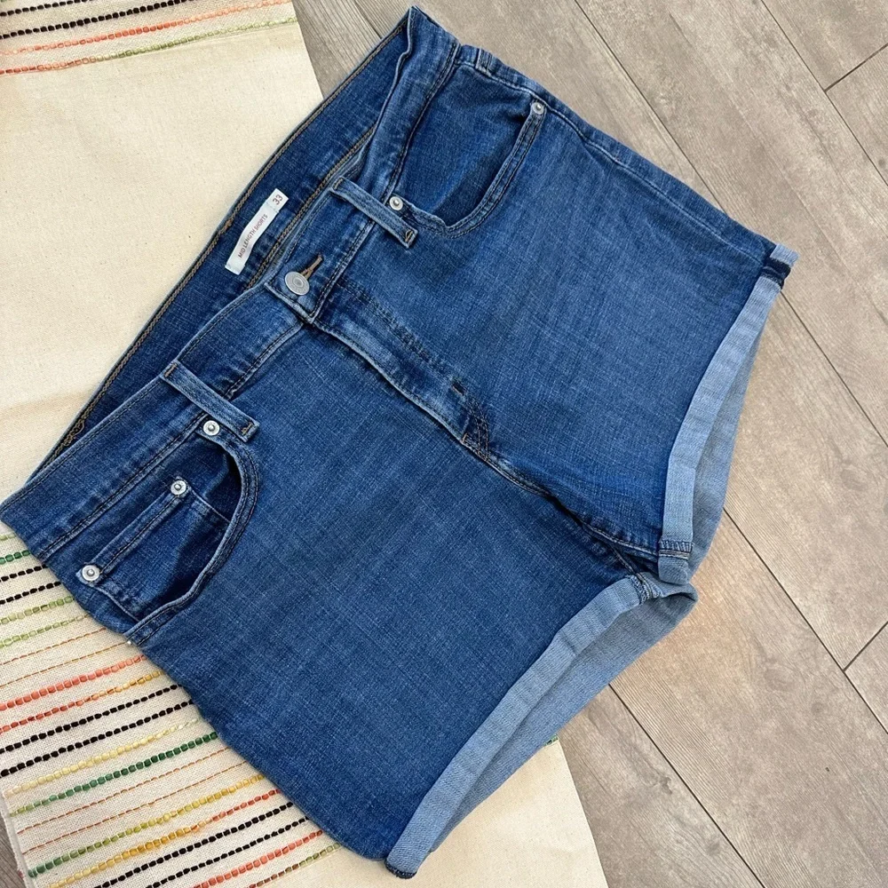 Levi’s Women’s Mid Length Shorts Rolled Cuffed Casual Blue Jean Denim Shorts